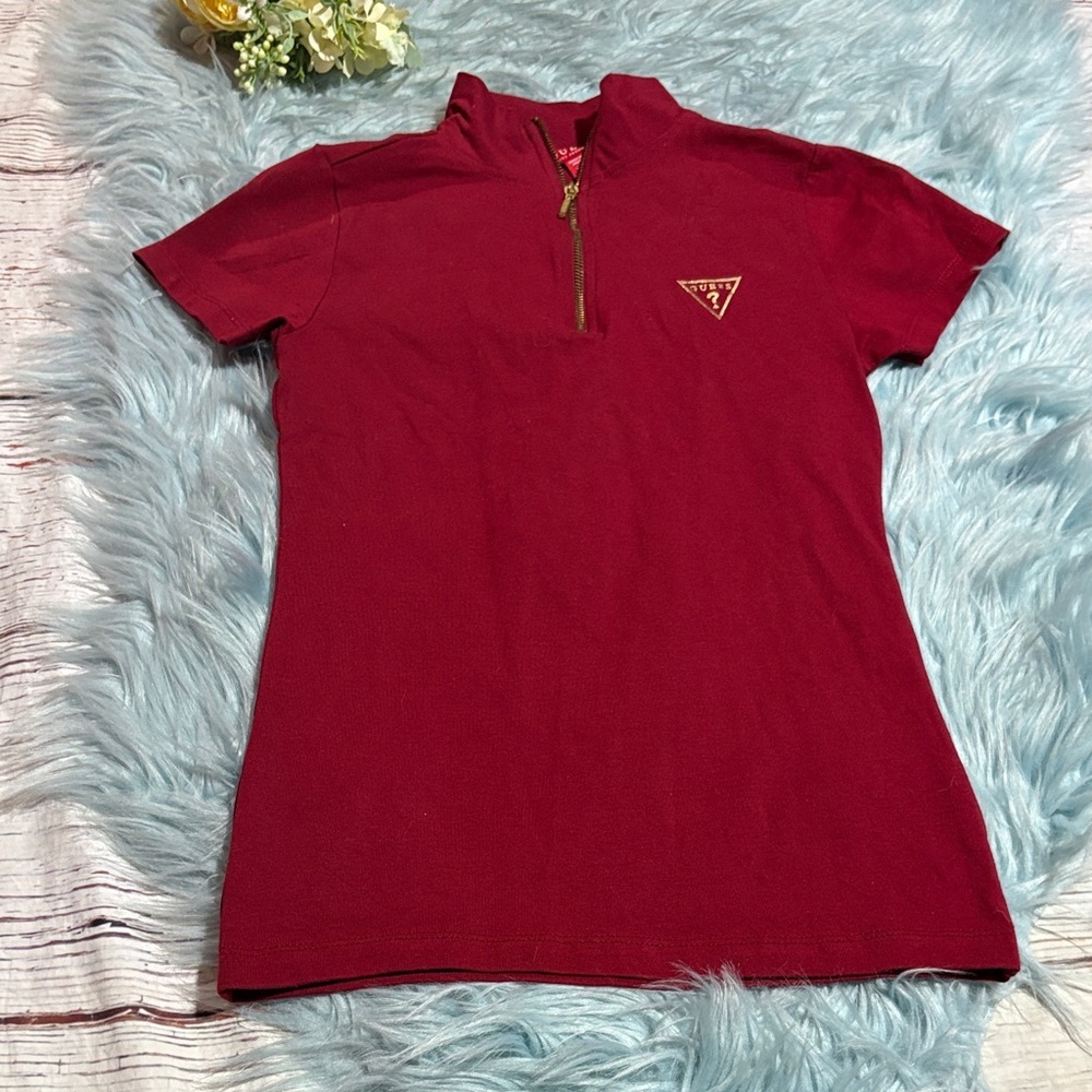 Guess Red Mock Neck Quarter Zip Short Sleeve Tee sz XS